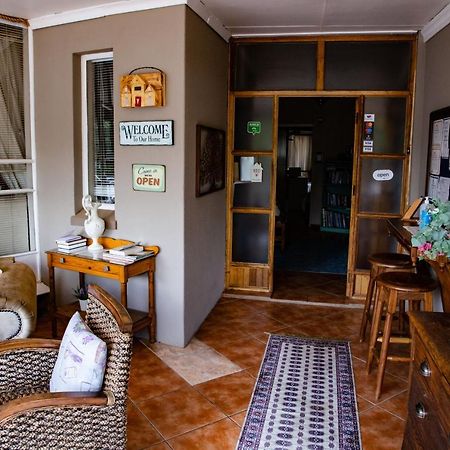 Woodpecker Guesthouse Фіксбург Екстер'єр фото