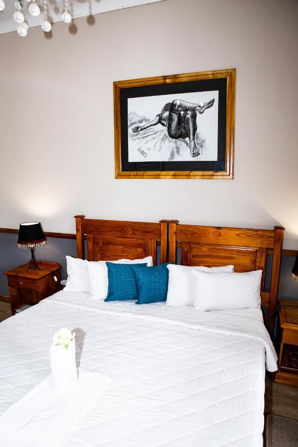 Woodpecker Guesthouse Фіксбург Екстер'єр фото