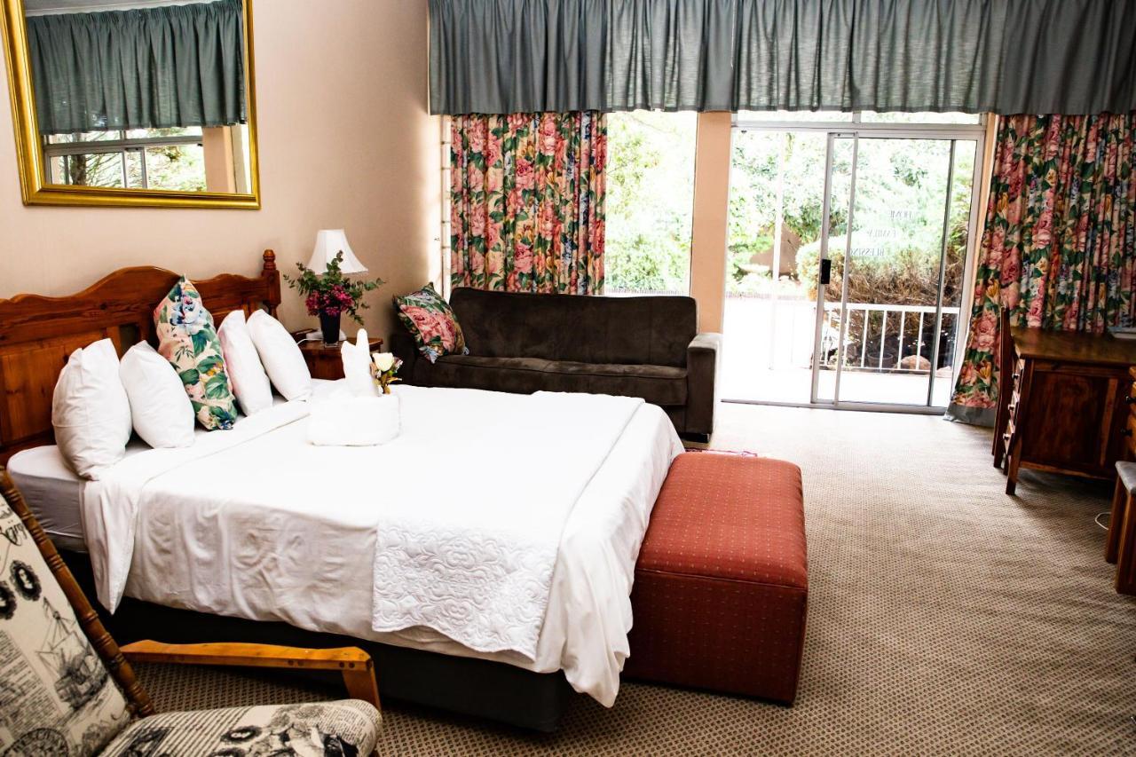 Woodpecker Guesthouse Фіксбург Екстер'єр фото