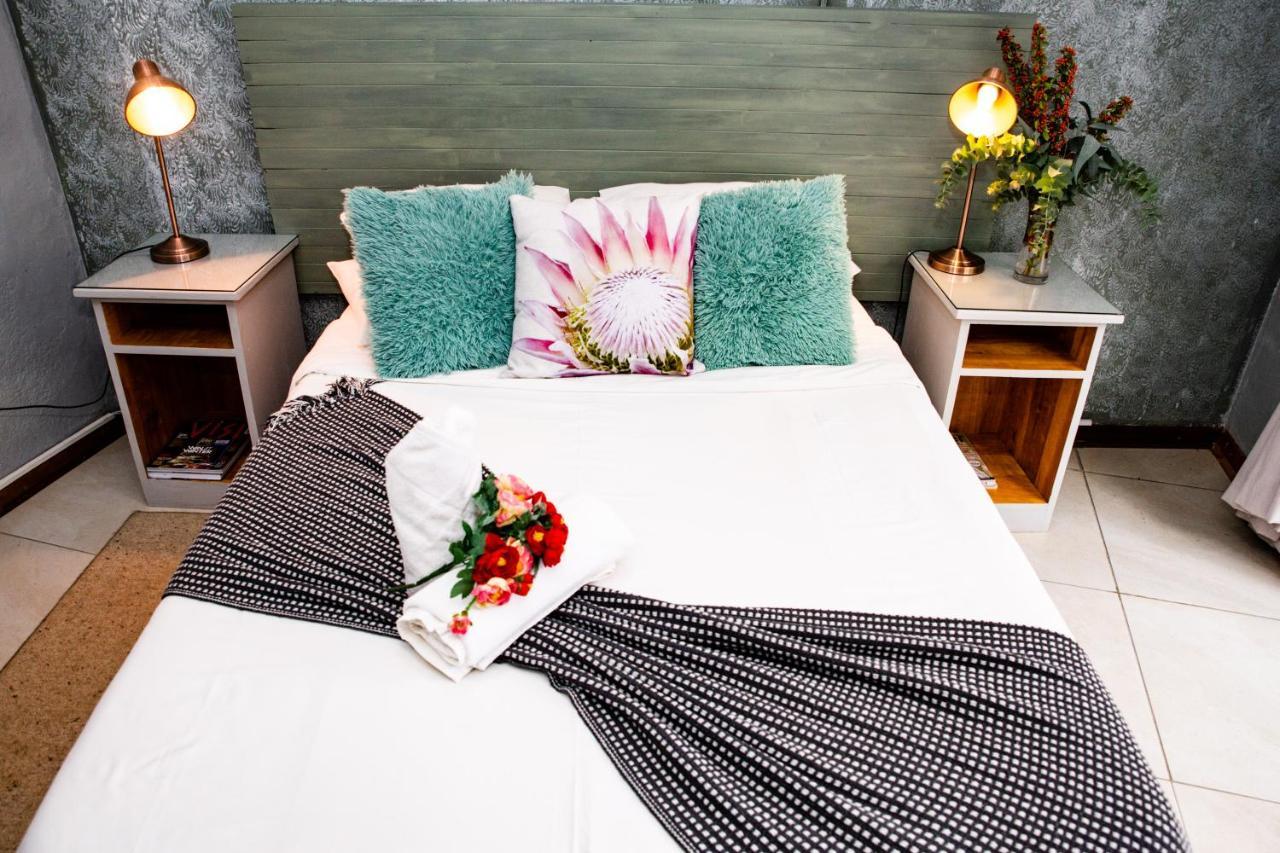 Woodpecker Guesthouse Фіксбург Екстер'єр фото